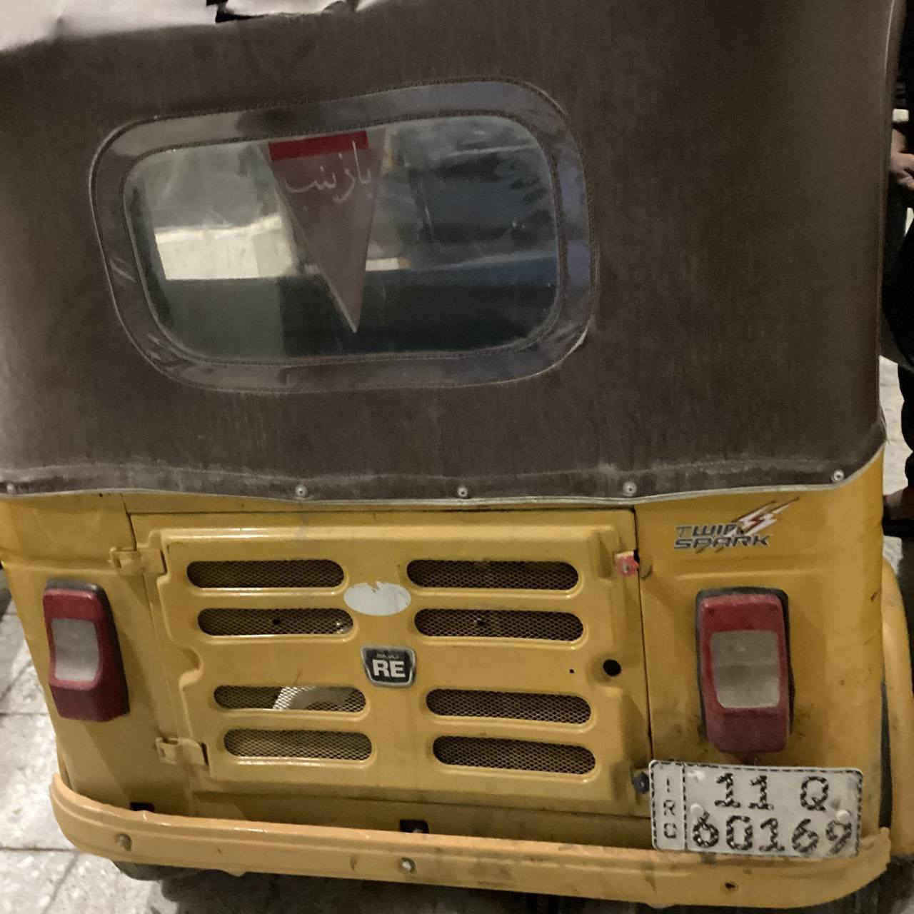 السلام عليكم تكتك للبيع موديل 18  مرقم اجازه وسنويه تحويل ثاني يوم  السعر 5 ملايين مكاني بغداد / الزعفرانية هذا الرقم واني بخدمتكم *********** . شباب المايشتري لا يخابر ويتعبني
