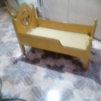 سرير طفل • حالة ممتازة • للبيع