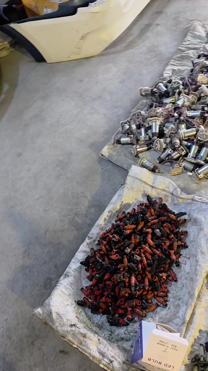 السلام عليكم
البيع بالجمله جمله فقط 
التفاصيل داخل الفديو 
التواصل واتساب فقط 
او الاتصال على الرقم ***********
يتوفر خدمه توصيل جميع المحافظات
