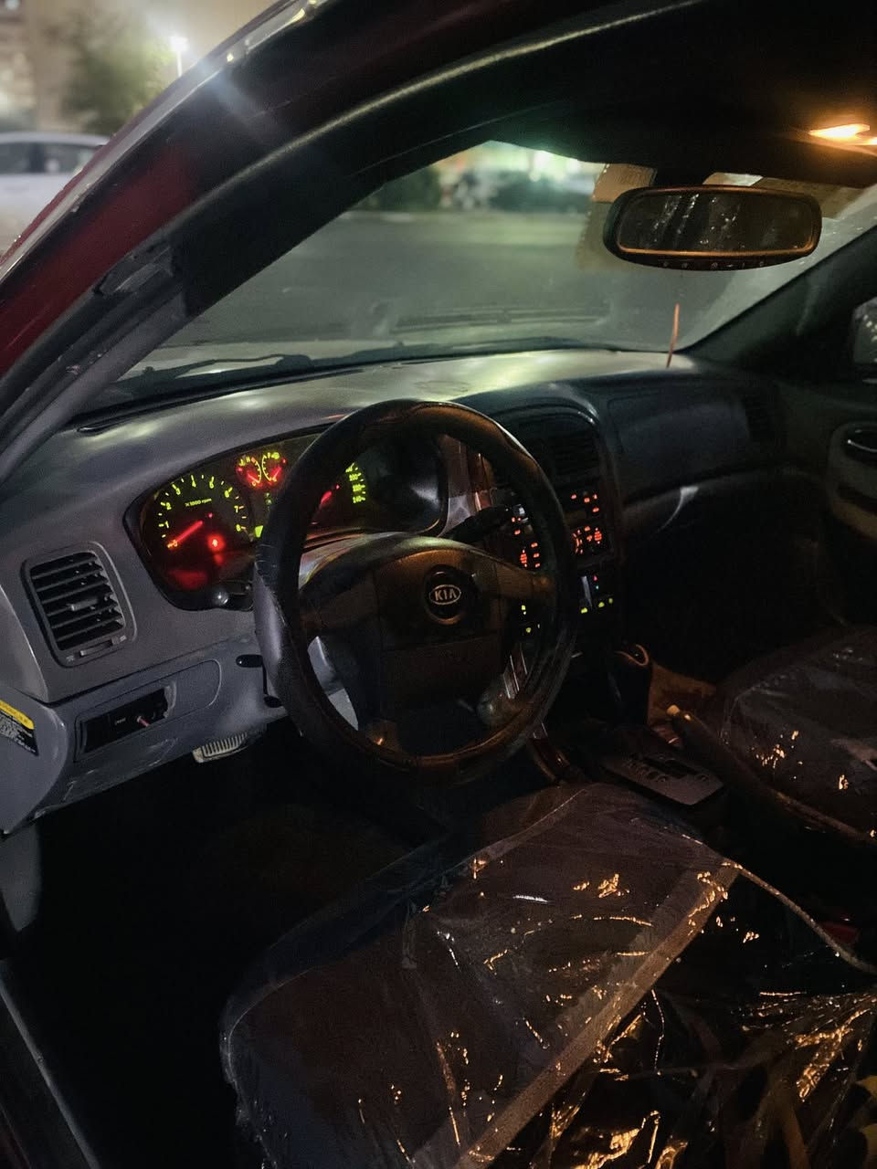 سلام عليكم كيا ابتومه 2004 لون احمر كير ومحرك وصدر خلفي وامامي خير من الله كهربائيات شغاله عامه مصبغوة عام جماليه رقم اربيل تحويل ثاني يوم  مكان السياره بغداد السياره خير من الله السعر 70 او بيها مجال حق الجيه رقم المبايل *********** الرقم الثاني  *********** سجاد الساعدي
