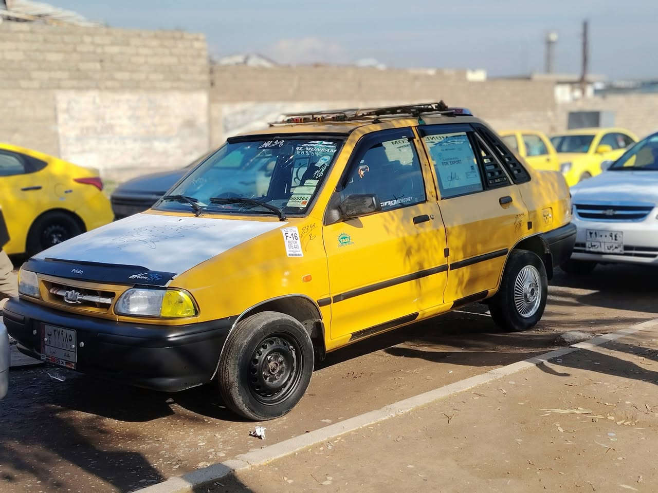 سايبا للبيع موديل 2011 كير ومحرك شرط الشواصي تكه وحده مقويه عليها هيئه 400 الف غرامات مصفره  العنوان موصل سعرها 24 الهيه تنزل من سعرها ***********
