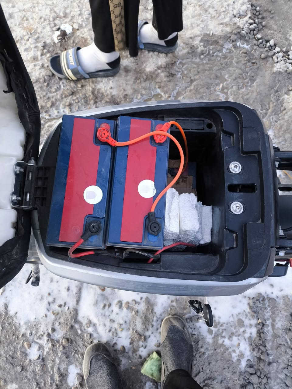 السلام عليكم R9موديل 25 نضافه فول شوفه عيونك بطاريات  32رايده 475 وبيهي مجال مكاني بصره لدير  ***********
