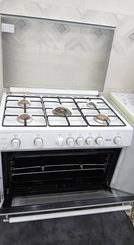 هاي لؤكسي ايتالي....250هه زار
***********سليماني السليمانية, العراق
