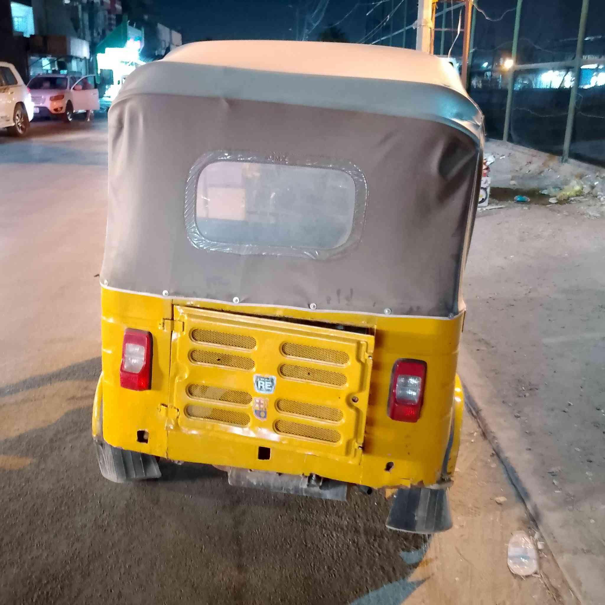 السلام عليكم تكتك 2017 اوراق أوراقه كاملة المصطفي السعر 2500 وبيه مجال المكان الامين الثانية ***********
