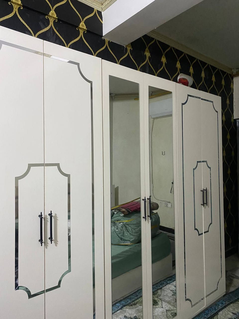 غرفه نوم للبيع السعر خاص  ***********
