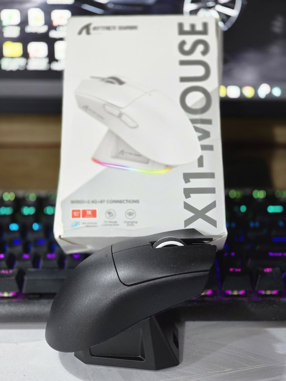 تحية طيبة
مجموعة غراض للبيع
---------------------------------------
1.ماوس اتاك شارك Attack Shark X11
يتصل واير + 2.4G يعني قطعة USB لا سلكية + بلوتوث 5.2
وزن خفيف جدا وعملي مع كافة ملحقاته من قاعدة وستكرات
لون اسود
السعر: 25 الف دينار فقط
---------------------------------------
2. ويب كام لوجتك Logitech BRIO 4K Pro C1000e
تصورلك:
4K/30 fps
1080p/60
720p/90 fps
مع كافة الملحقات
غنية عن التعريف وسعر الجديد كلكم تعرفوه
السعر: 190 الف دينار فقط
---------------------------------------
3. ويب كام لوجتك Logitech C270 HD
تصورلك:
720p/30fps
ايضا غنية عن التعريف
السعر: 25 الف دينار فقط
---------------------------------------
4. كيبورد Keyboard F75 by Aula
ميكانكل كيبورد 75%
يتصل واير + 2.4G يعني قطعة USB لا سلكية + بلوتوث 5.2
فول RGB
مواصفاته معروفة ويجي مع كافة ملحقاته
السعر: 45 الف دينار فقط
---------------------------------------
يوجد توصيل
للتواصل: *********** واتساب
