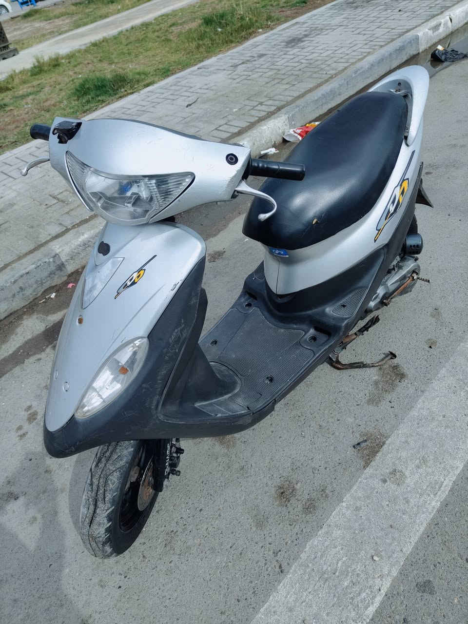 للبيع مستعجل دراجه ياباني خبط دكت هندر دراجه كلش حلوه كهربائيات كلهة شغاله بس يرادلهة باتري فقط رايدهة بل235 الف وبيهة مجال مكاني البصرة


**إذا كنت صاحب هذا الإعلان وتريد حذفه لأي سبب، رجاءا أرسل رسالة إلى الدعم الفني**