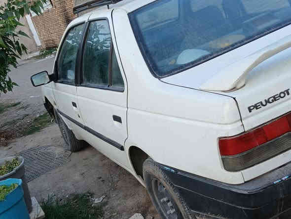 سلام عليكم بيجو روى 2009 سيارة نضيفة كير محرك تبريد بسمي سعر ٣٥ بيهة مجال ***********
