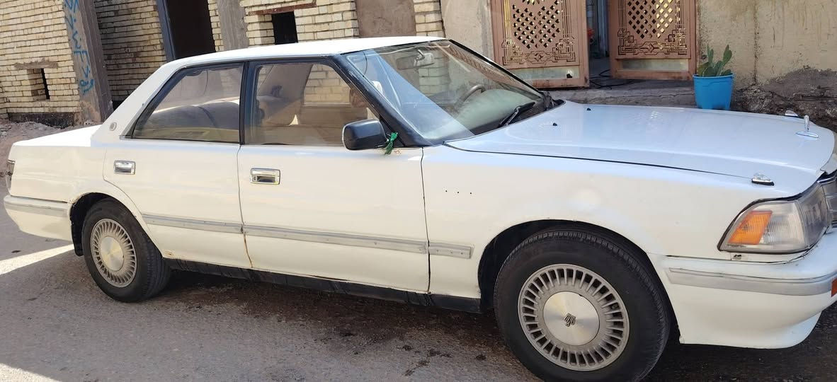 سيارة هارتوب موديل ٩١ رقم قادسية ألماني 
 حدادية زينة باتري جديد تايراتها زينة
مكينة 3000 وكير مضبوطه 
ترايك وين ماتريد
مكان السيارة نجف
عارضها 45 ورقة وبيها مجال قليل 
 للمراوس بس شرط رقم جديد
*********** بيه واتساب
