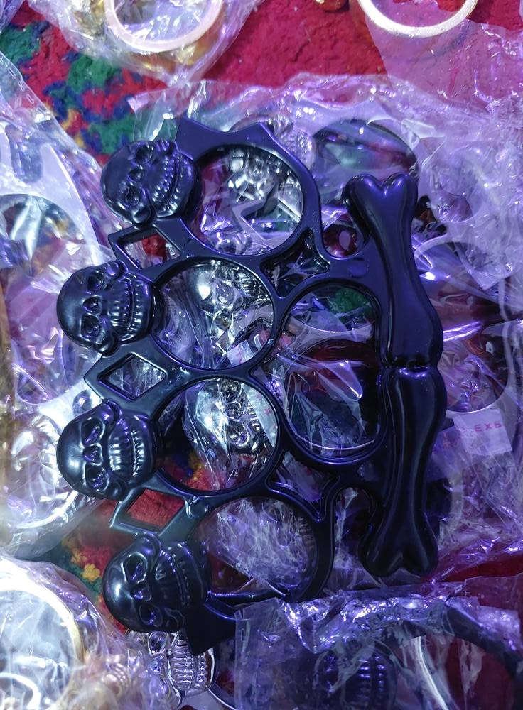 محبس وحلقه فضه عيار 925 فضه خالص 
مصارين مصياده وبوكسات قيموهن بل يرضي الله 
عنواني قطاع 28 عمارة, ميسان


**إذا كنت صاحب هذا الإعلان وتريد حذفه لأي سبب، رجاءا أرسل رسالة إلى الدعم الفني**