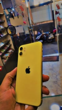 ايفون 11 • ١٢٨ • نضافه100%