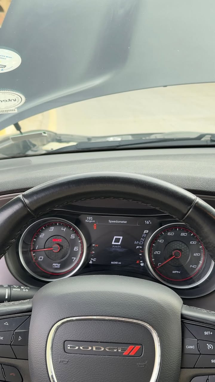 دوج جارجر موديل 23 جي تي سياره كلش حلوه 

بيها بارد بل جاملغ وبابين امبدله شركه نفس الون فقط والباقي كله مكفول  ومابيها دواخل كله سليم  السعر 275 وبيه مجال للتفاصيل اتصال وبيك خير هـ***********
