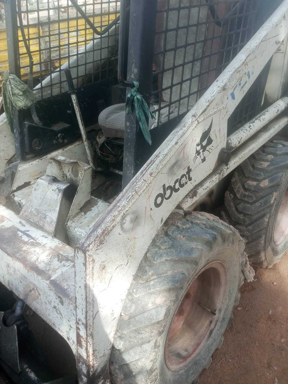 السلام عليكم شفر للبيع مكفول ماكينه مضخات كله***********
