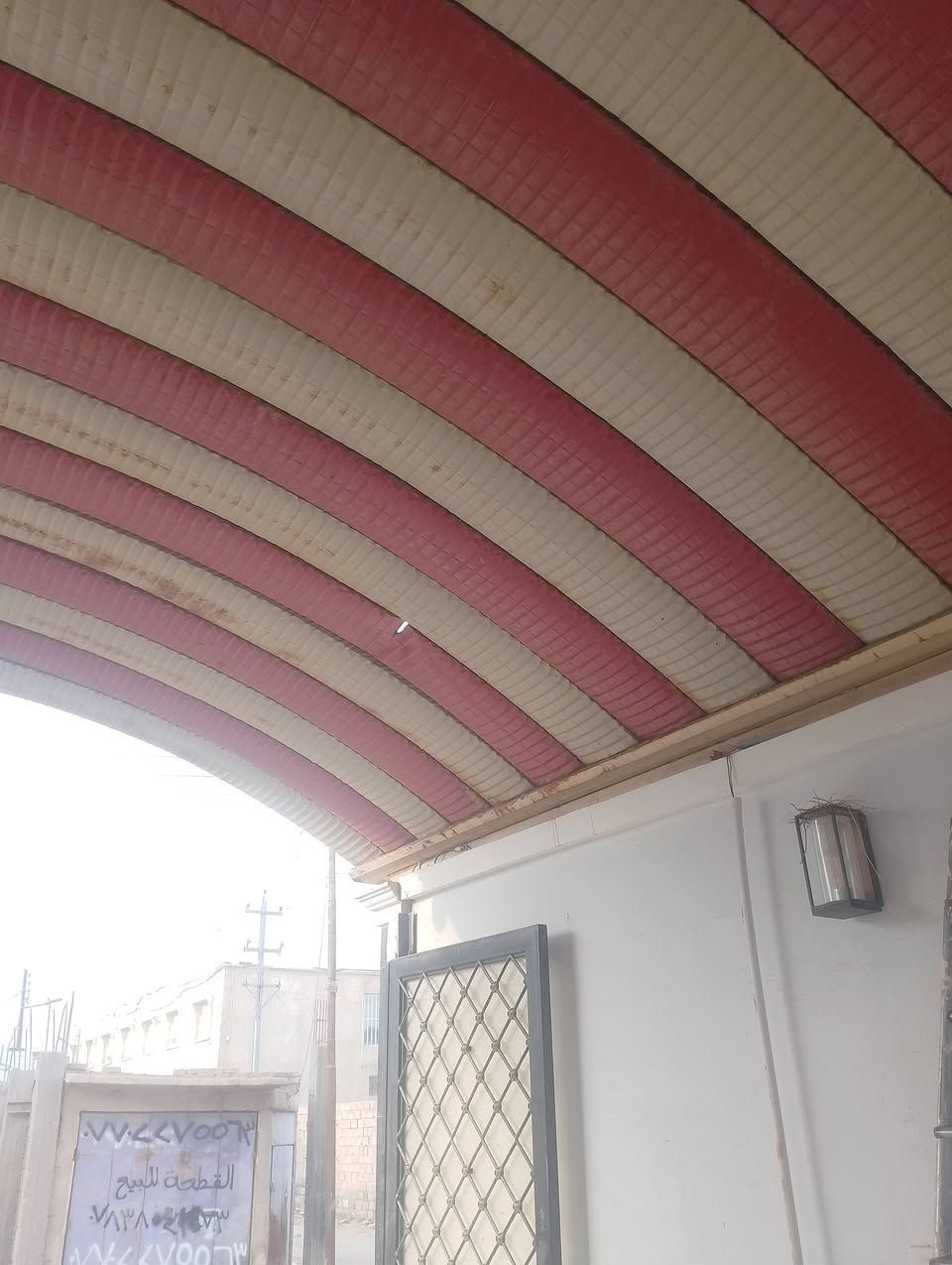 سلام عليكم عدي سقيفة كيسبان للبيع مكاني البصرة سعرها 800 الف للاستفسار *********** واتساب ماسنجر
