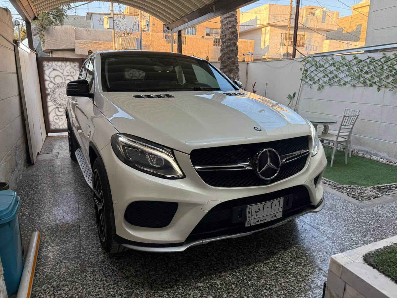 مارسدس2016  GLE 450 
بنوراما 
جلد
وكاله الماني ضمان دولي 
ماشيه 86
كفاله عامه 
باب خلفي كهرباء 
كراسي كهرباء
تدفئه تبريد كشن 
حساسات 
دبل ماوس 
مكان السياره بغداد الغزاليه 
السعر 410 وبيها مجال
***********
*********** بغداد, العراق

