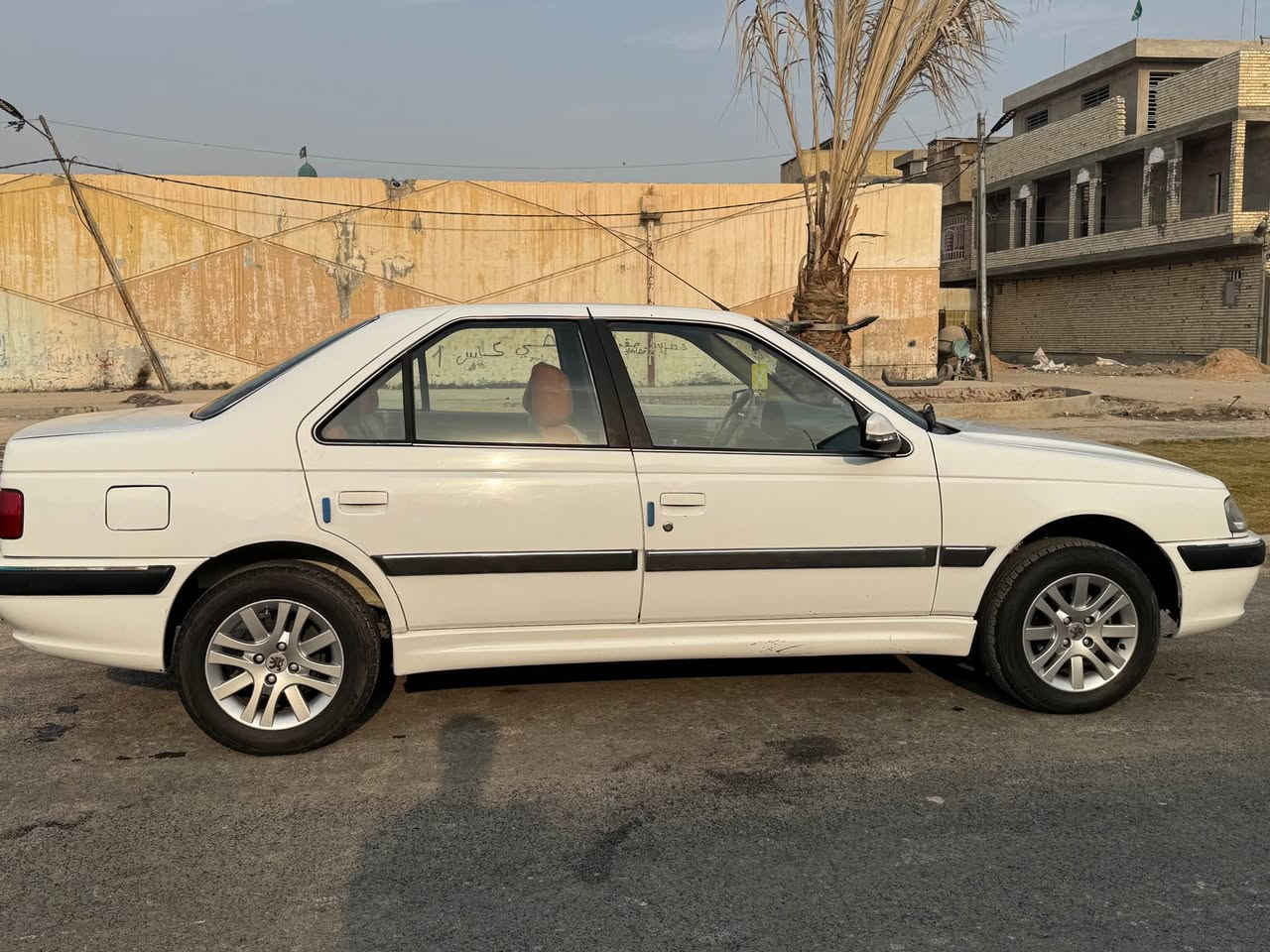 سلام عليكم بيجو بارص موديل2022 ماشيه 44 مكاني مدينه الصدر سياره جديده دوشمه ارضيه وكشنات ويل كب رقم بغداد سياره وموصفاتهه معروفه تحكم ستيرن شاشه بلاد كامره حساسات سعر 75 للاستفسار الاتصال ‭***********‬ المحمودية, بابل
