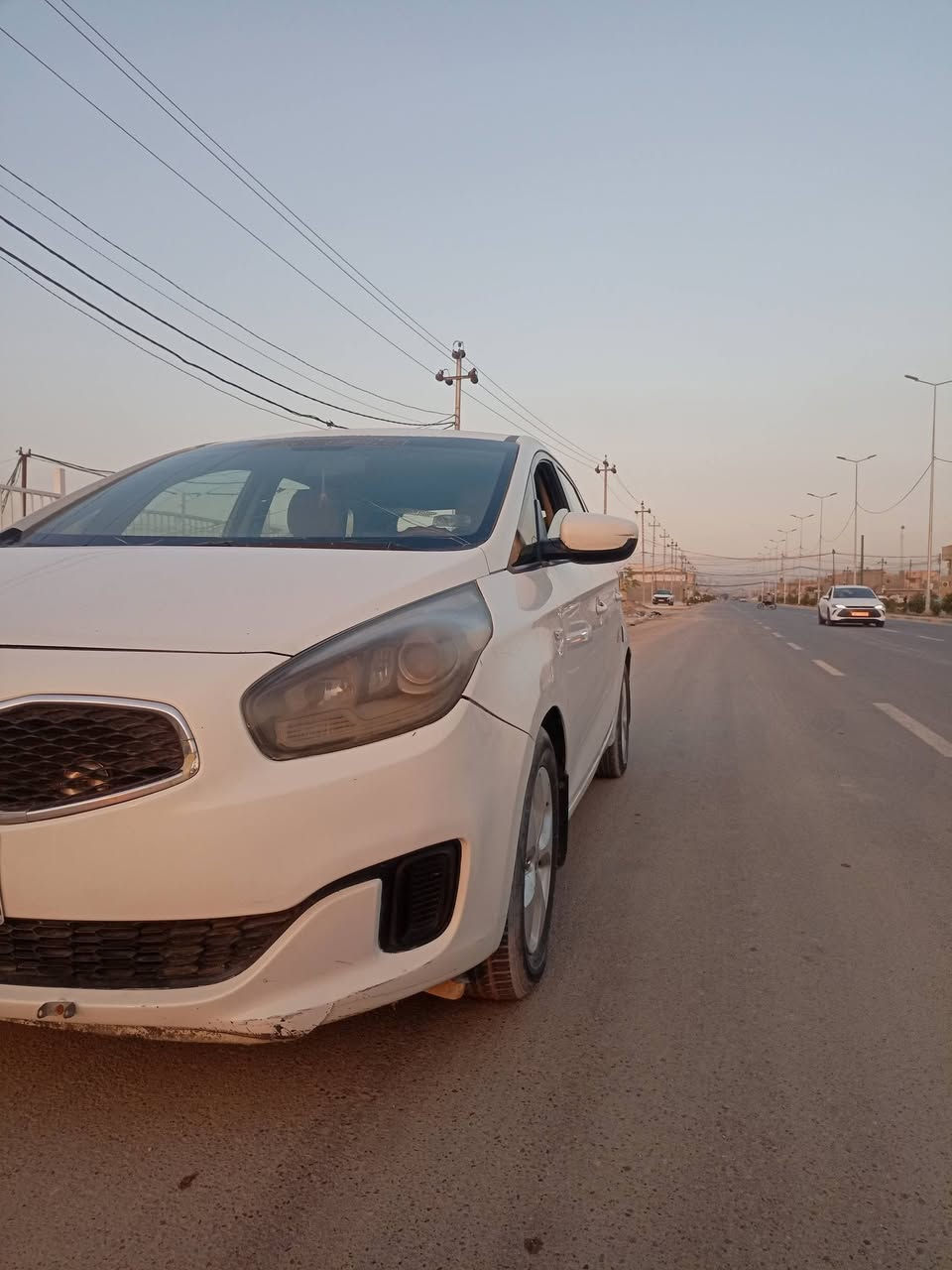 كيه كارنز خليجيه موديل٢٠١٥رقم بابل اجره لون ابيض مصفر سياره جاهزه ونظيفه مكينه ١٦٠٠GDiمكان سياره كربلاء ***********
