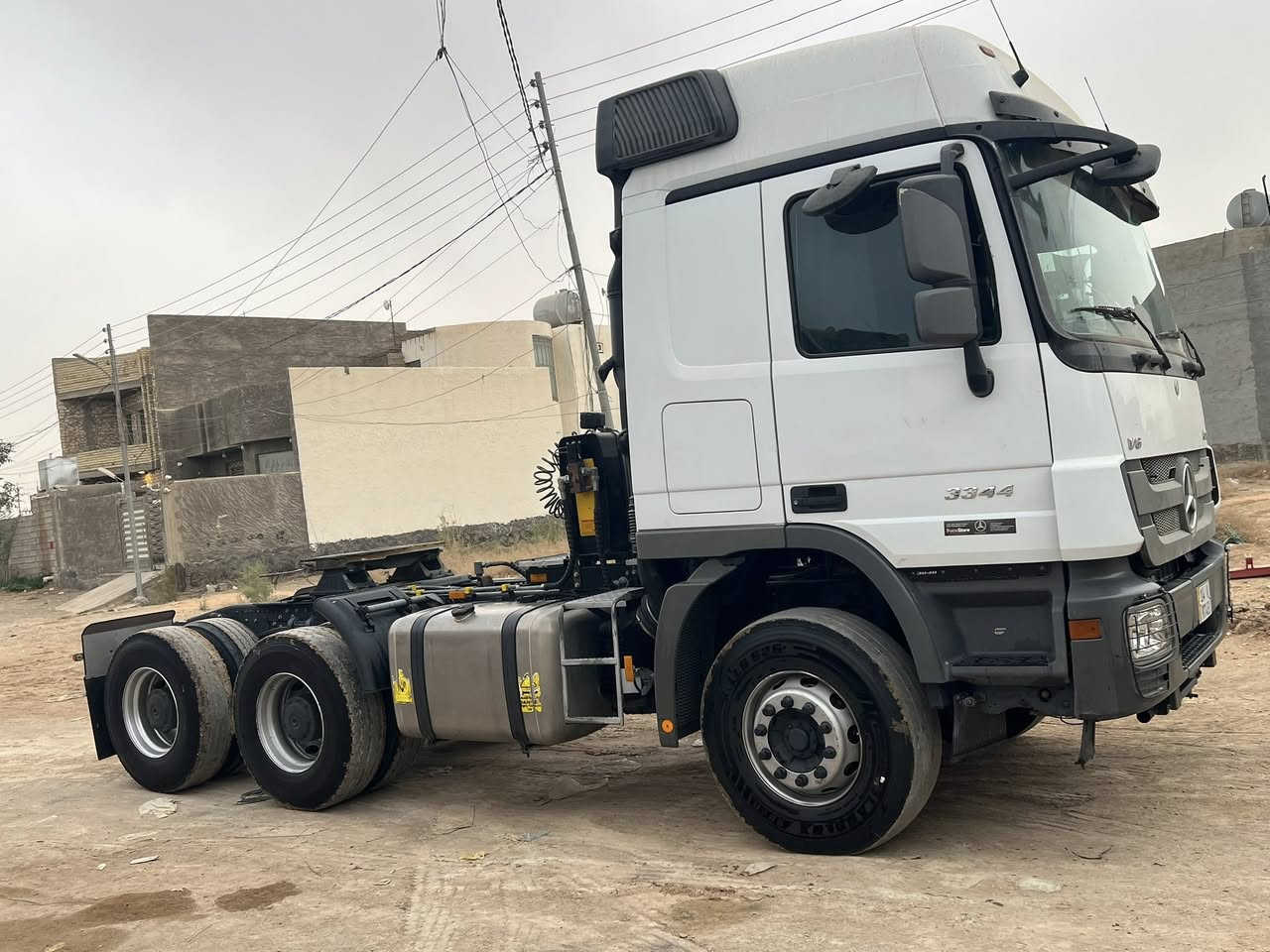 للبيع 2009 بلسنويه قلاب راس قاطره معلايه 21 بسمي سنويه  29 السعر  725  وبيه مجال المكان الرمادي    رقم الهاتف. ***********
