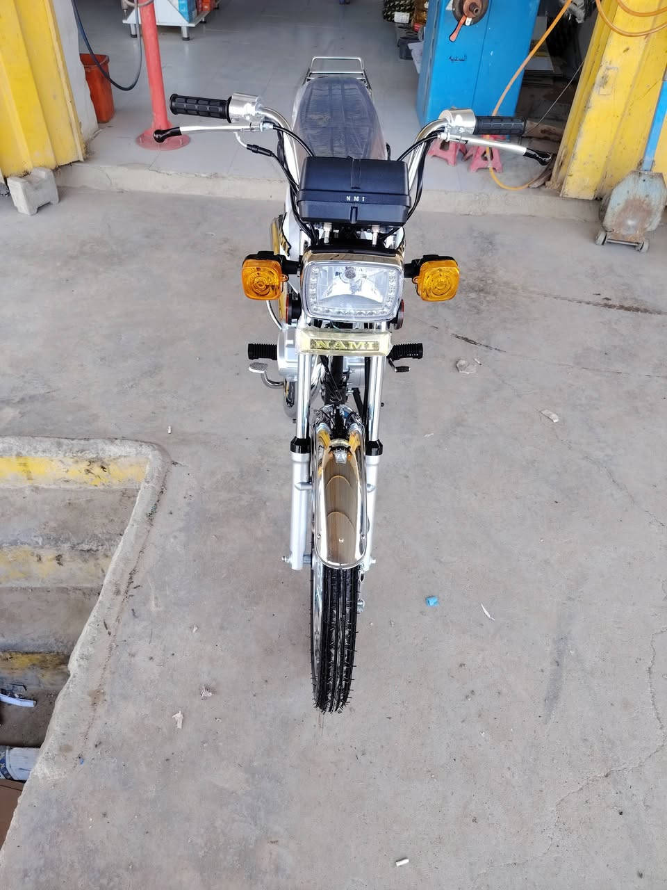 سلام عليكم دراجه للبيع الشاصي مديل 2014ولتعمير مديل 2026 أوراق بجيس مالاته التعمير كله شلامجه اصلي برغي تجاري مابيه وبعده بدهن الشركه مامسحوكه هاذ رقمي ***********
