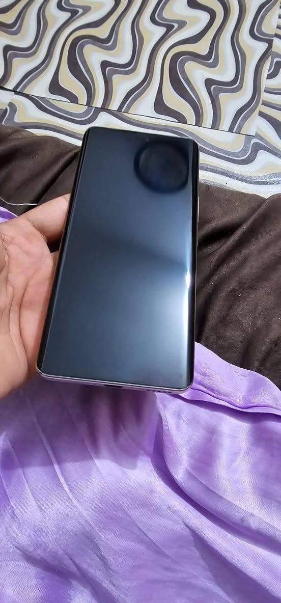 مكفول من كلشي مستخدم شهرين ملحقاته كامله 256داخليه 12سعره 270


**إذا كنت صاحب هذا الإعلان وتريد حذفه لأي سبب، رجاءا أرسل رسالة إلى الدعم الفني**