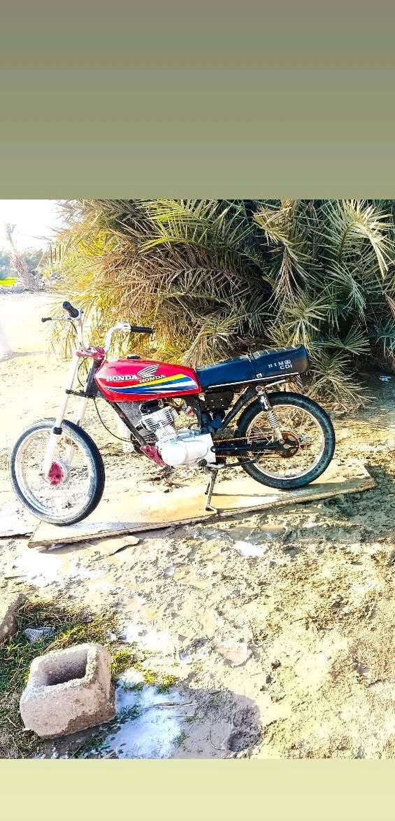 دراجه البيع وراق موديل 15 تعمير 25 مفتوحه سعر 550وبيه مجال وبخدمت شراي💞
مكان ناصريه مركز رقم التصال ***********
