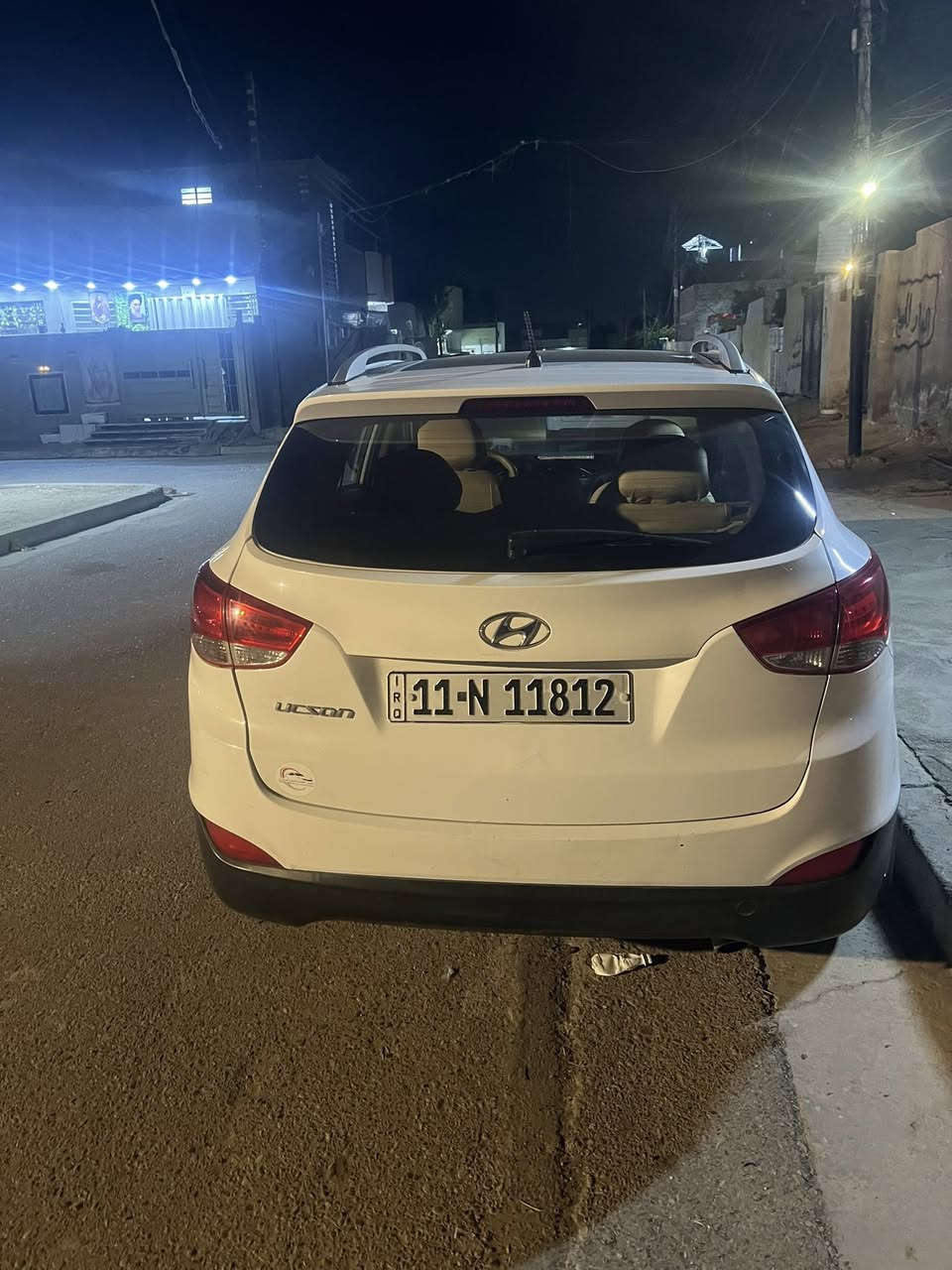 السلام عليكم للبيع هونداي توسان موديل2014خليجي شكل ال16
ماشيه 107 الف كيلو متر 
رقم بغداد دولي جديد
محرك 2000دوش محرك مفتوح والكير بلادي السياره جديده وجاهزه من كلشي تبريد تدفئه صدر امامي خلفي ادامه كامله من كلشي مال جناي تخم تاير حداديه 
بيها صبغ بالجنطه المسطره مال الرقم وبيها شبر بالبنيد 
بنوراما 
اشاير بالمري
١٢٠ جرس  
السعر١٤٨ وبيها مجال بسيط كلش 
للاستفسار اكثر اتصل / *********** اتصال
***********  واتساب 
عنوان السياره بغداد المحموديه
