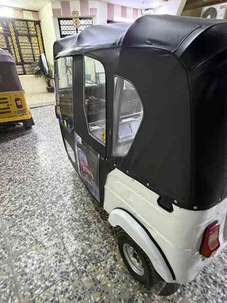 السلام عليكم تكتك موديل 2022 رقم وسنويه بغداد تحويل ثاني يوم السعر (7250) مكاني الكماليه رقمي ***********
