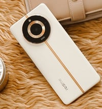 ريلمي ١١ برو 5G • مستخدم • ع الخاص