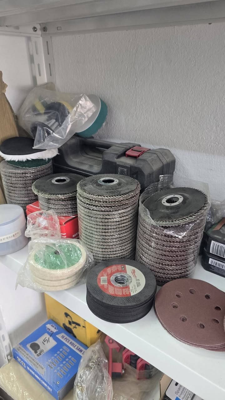 البيت الانكليزي للبضائع الاوربية 
العنوان / بابل .. الحلة .. نادر الثانية الشارع الخدمي كراغول مقابل مجمع المدارس 
يوميا بث الساعة السابعة مساءا انتظرونا بضائع منوعة وجوائز 
واتساب ***********
            ***********
https://www.tiktok.com/@ukhomeiraq?_r=1&_t=ZS-93RdXoWpEKF
