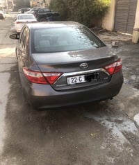 عندي كامري كلين لون فيلي موديل 2017وارد امريكي للبيع فقط السعر 170 ورق...