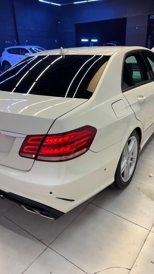 مارسدس E350
2011 محدثه بالكامل 2016 
السياره وارد امريكي بيها طخه بالدعاميه فقط 
السياره كفاله من كلشي عدا 3 قطع اماميه لغرض التحديث 
بدون شاصي بدون لغد بدون حادث شرط 
مكينه كير حداديه تبريد بحاله ممتازه 
السياره يحتاجلها ترتيب بسيط ميكلف هواي 
( مسج حساس التاير ومسج المازدات فقط ) 
150 وبيها مجال للتفاوض وبالنسبه لخواتها سعرها جداً مناسب 
كربلاء مركز المدينه 
 *********** اتصال
*********** واتساب فقط

