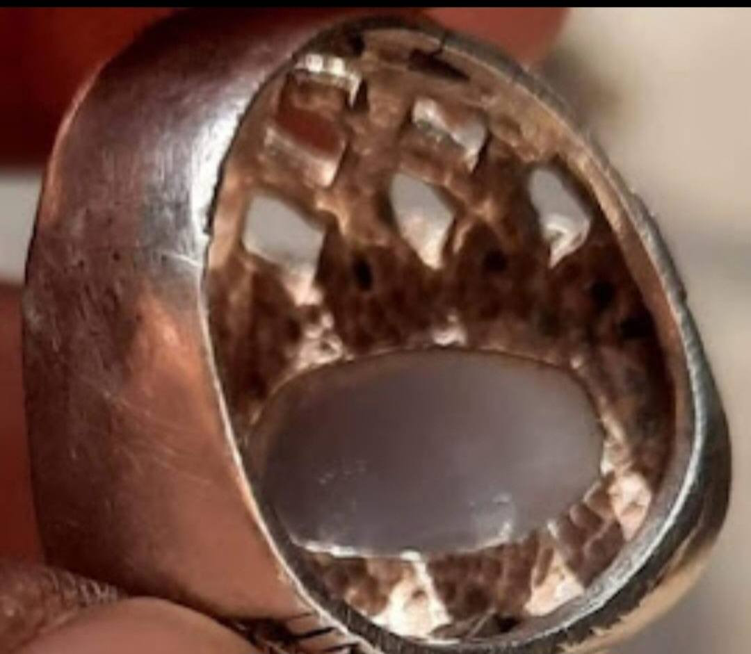 عقيق يماني قديم جراخه قديمه صياغه يدوي ابيض


**إذا كنت صاحب هذا الإعلان وتريد حذفه لأي سبب، رجاءا أرسل رسالة إلى الدعم الفني**