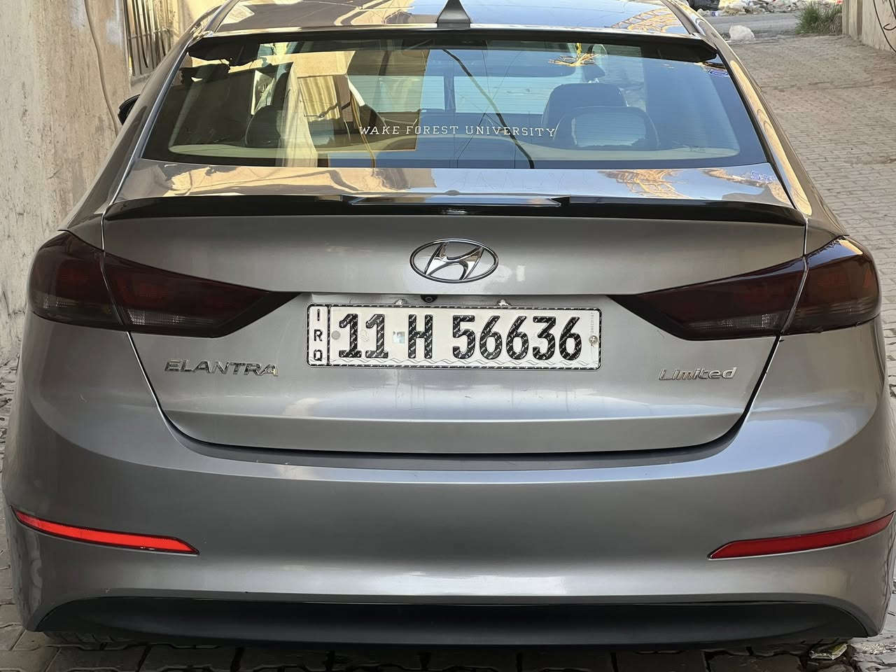 سلام عليكم النترا 2017 وارد أمريكي
مواصفات LIMITED  اعلى فئة 
تخم تاير جديد دوشمة جديدة فتحة سقف بانوراما 3 أنظمة قيادة مثبت سرعة تدفئة لكل المقاعد شاشة وكامرة خلفية تحكم كشنات كهربائي ذاكرة وخزن ميموري تحكمات ستيرن أشاير بالمري محرك وبطارية جديد 
سنوية 2029 سعر 135 بي مجال
مكان السيارة بغداد الوشاش 
***********
***********
(مكلف بالنشر)
