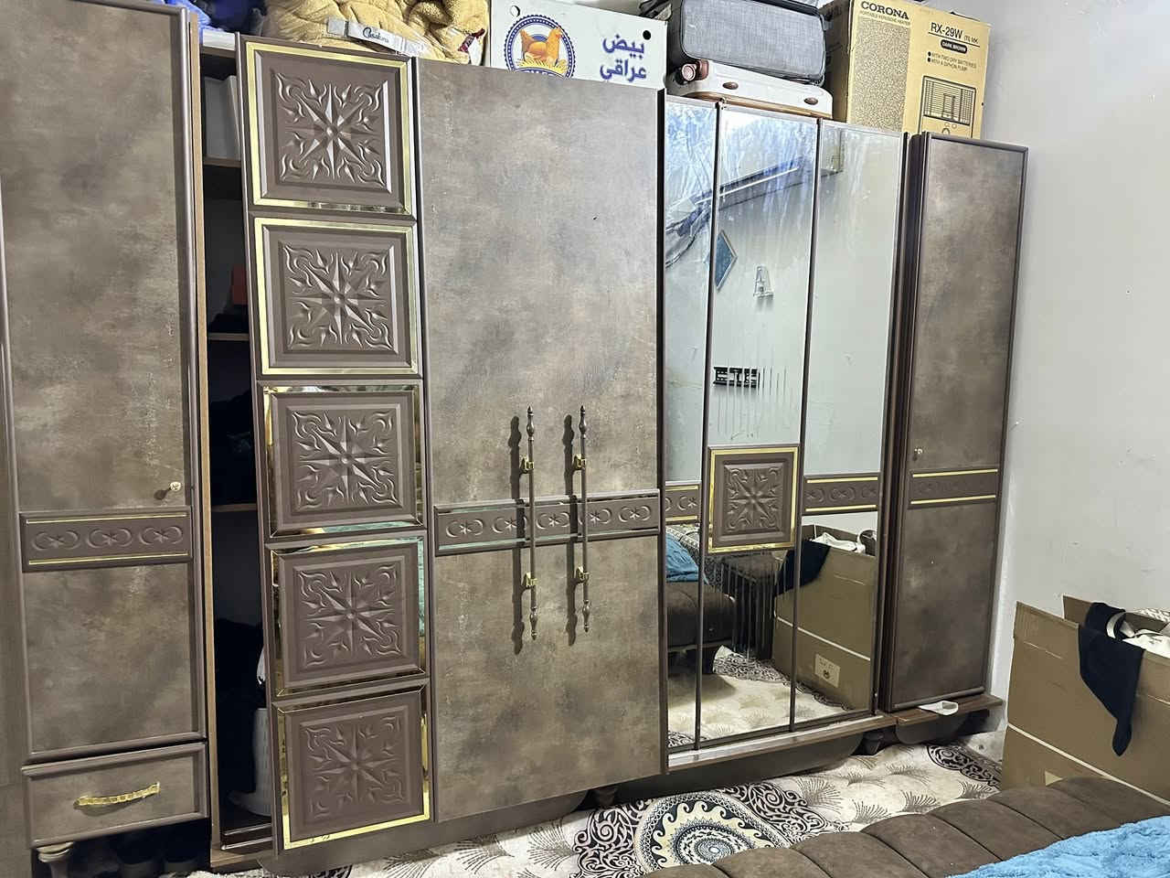 غرفه تركي عشر قطع فخمه سعره 700 وطباخ اربع عيون اخو جديد سعره 100 عنوان كربلاء حي فارس 

‭0776 290 4332‬
