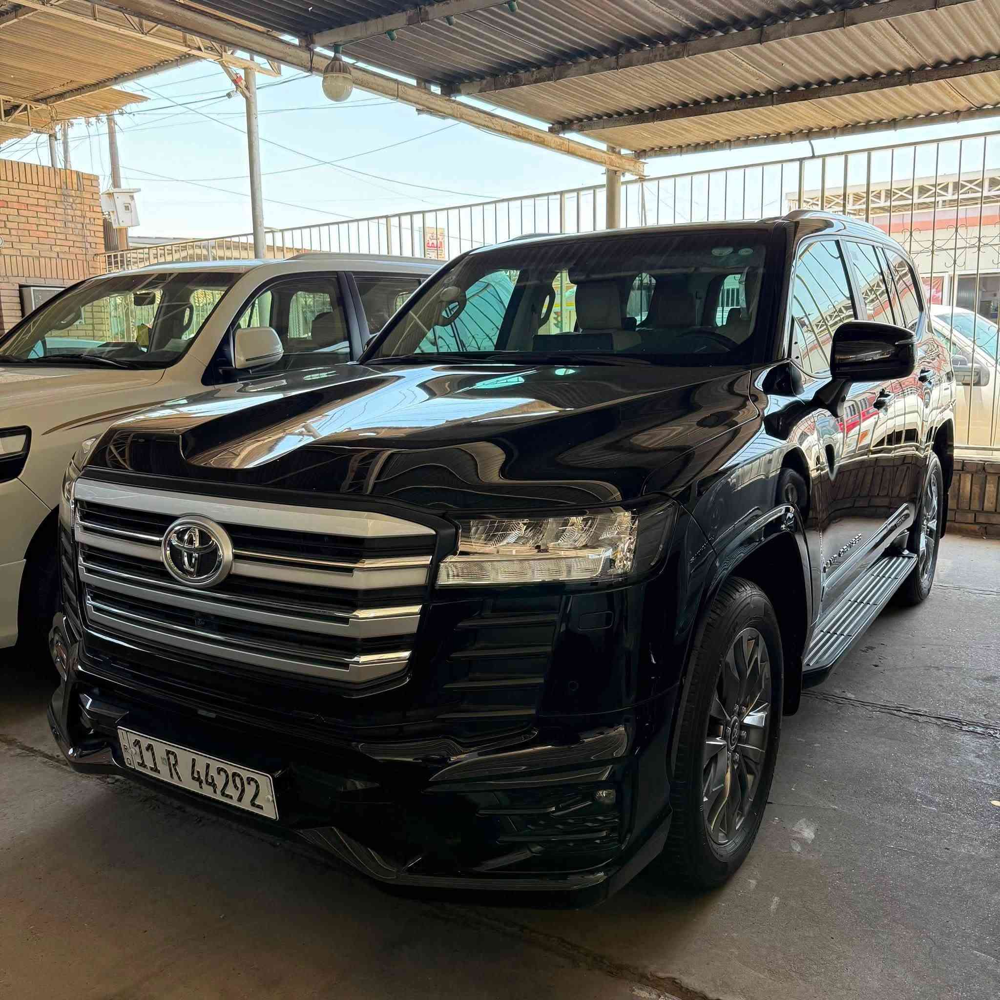 السلام عليكم 
لاندكروز GXR Limited
موديل 2023
ماشيه 28 الف 
لمتدد اصلي شركه ساز 
كفاله عامه السياره 
ومغلفه PPF اصلي 
رقم بغداد تحويل مباشر

معرض النورين
العنوان : بغداد معارض النهضه الفرع الاول المعرض الاول 
***********

