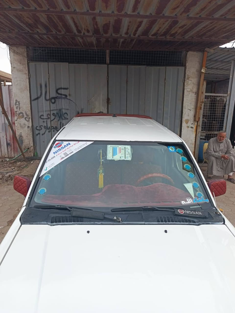 السلام عليكم
 سياره نيسان موديل 2003 السياره جاهزه  ما بيهه اي ضربه مصبوغه عام الجماليه رقم بغداد
سنويه جديده 2031 تحويل ثاني يوم مكان السياره المحموديه السعر 80$وبيهه  مجال بسيط ***********

