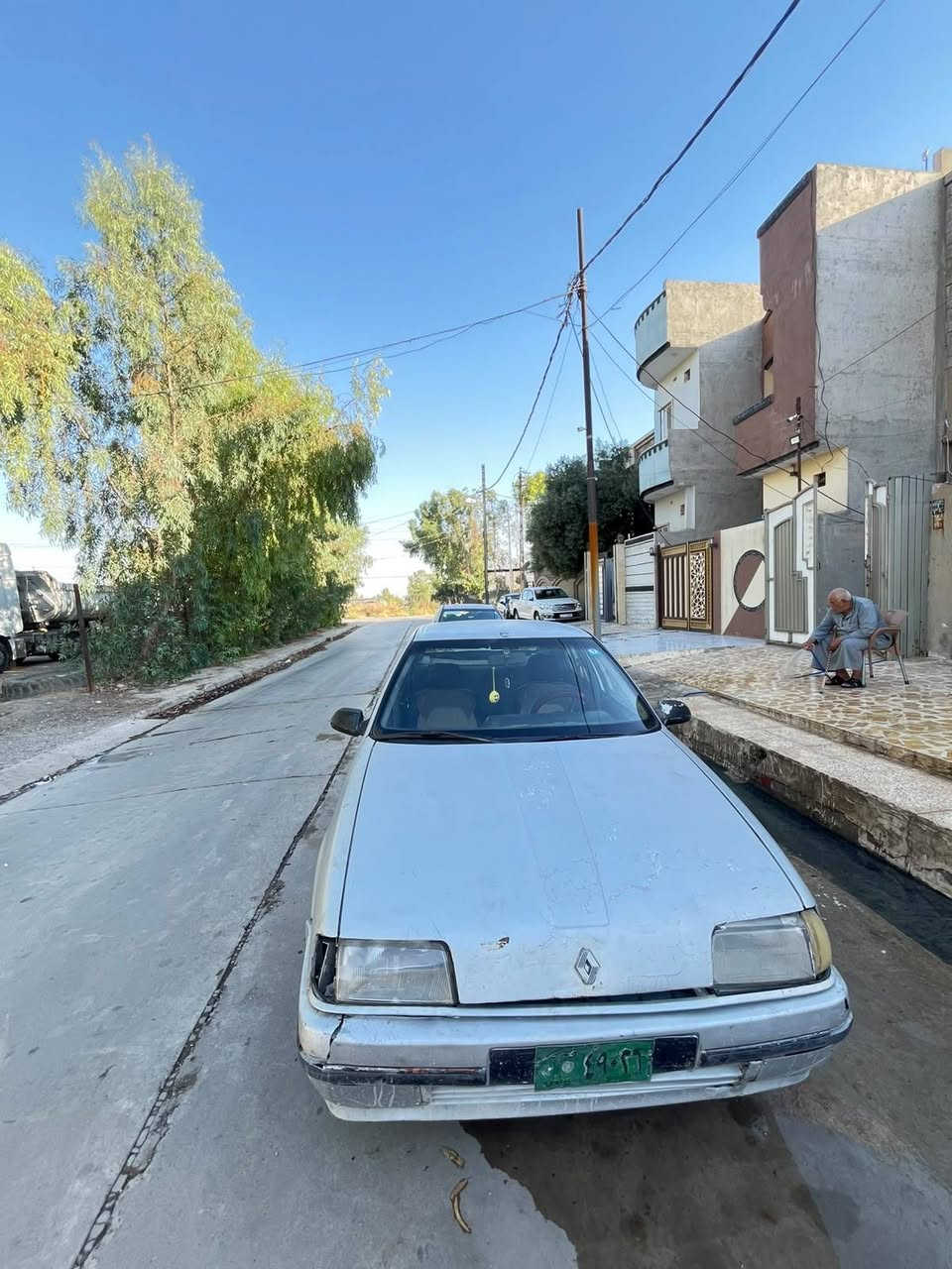 رينو موديل ١٩٩١ سنويه خضره شرط التحويل كاربون متوقف ورقي سعر ١٣ حي الميثاق *********** ***********
