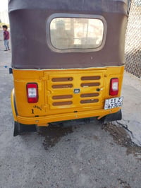 تكتك 2018/شهر11 مكفوله بس بيها بارد خفيف  سعر 5/800 رقم تليفون/0772997...