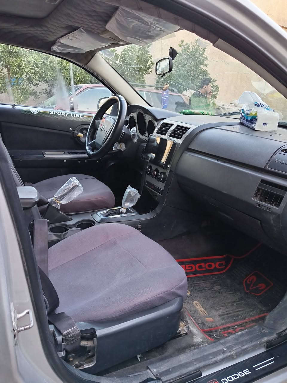 دوج أفنجر 2010 فول مواصفات فتحه كشنات جلد كهرباء مصبوغه عام سياره 
*********** جاهزه خير من الله  العنوان الحسينيه الراشديه
