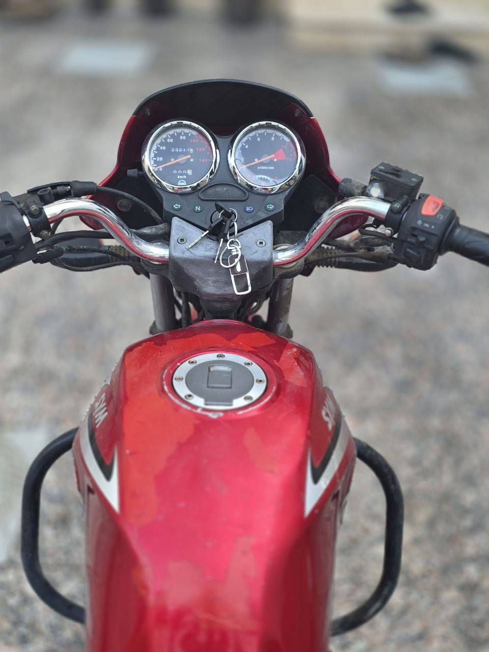 السلام عليكم 
للبيع سايم كير شغال صلف وهندر يحتاجلة بعض الترتيبات
السعر 600 
للإستفسار الاتصال على صاحبة***********
