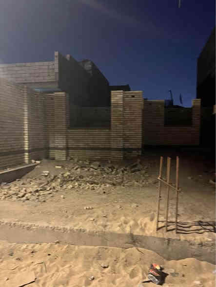 هيكل للبيع بناء طابوك
مساحه 200
طابو زراعي عراقي 
الهيكل على شارع تبليط مباشر 
السعر 125
العنوان  #ابو الخصيب _عويسان
تسلم هيكل كامل صب رباط وسطح
*********** البصرة
