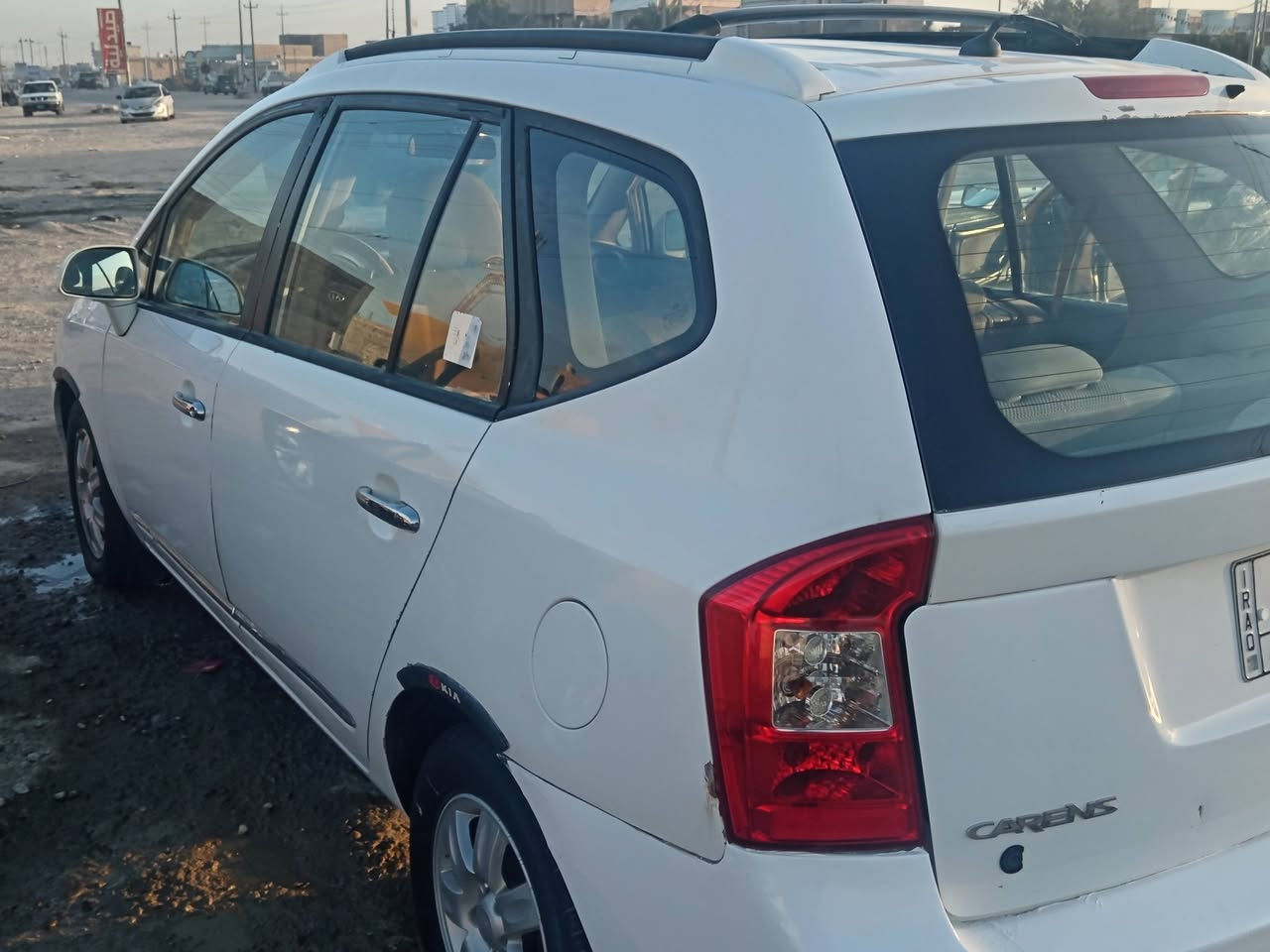 كيا كرنز للبيع رقم ذي قار تحويل ثاني يوم موديل 2008
السياره جاهزه
 ٧ راكب خليجي
 4 سلندر 2000
محرك و كير و حداده و تبريد 
خير من الله
البدي بي ضربات خفيفه
 وبي صبغ شوف العين وشوف وحكم 
السياره مكفوله گلبه وچفيه وعيب شرعي
مكانه السيارة ذي قار / سوق الشيوخ 

السعر 91 $ وبيها مجال
***********
