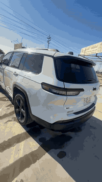 السلا عليكم اخواني جيب موديل 23 مكينة 6 سلندر ماشية 37 سبعه راكب السياره فول مواصفات وضرر موضح بالصوره للسعر الاتصال بلرقم ***********
