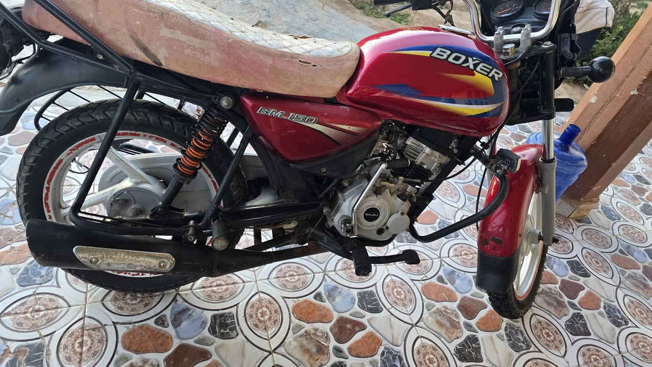 بوكسر موديل 18  دراجه كفاله اوراق سحب
نظيفه 550 بيه مجال 
مكاني ديالى دلي عباس


**إذا كنت صاحب هذا الإعلان وتريد حذفه لأي سبب، رجاءا أرسل رسالة إلى الدعم الفني**