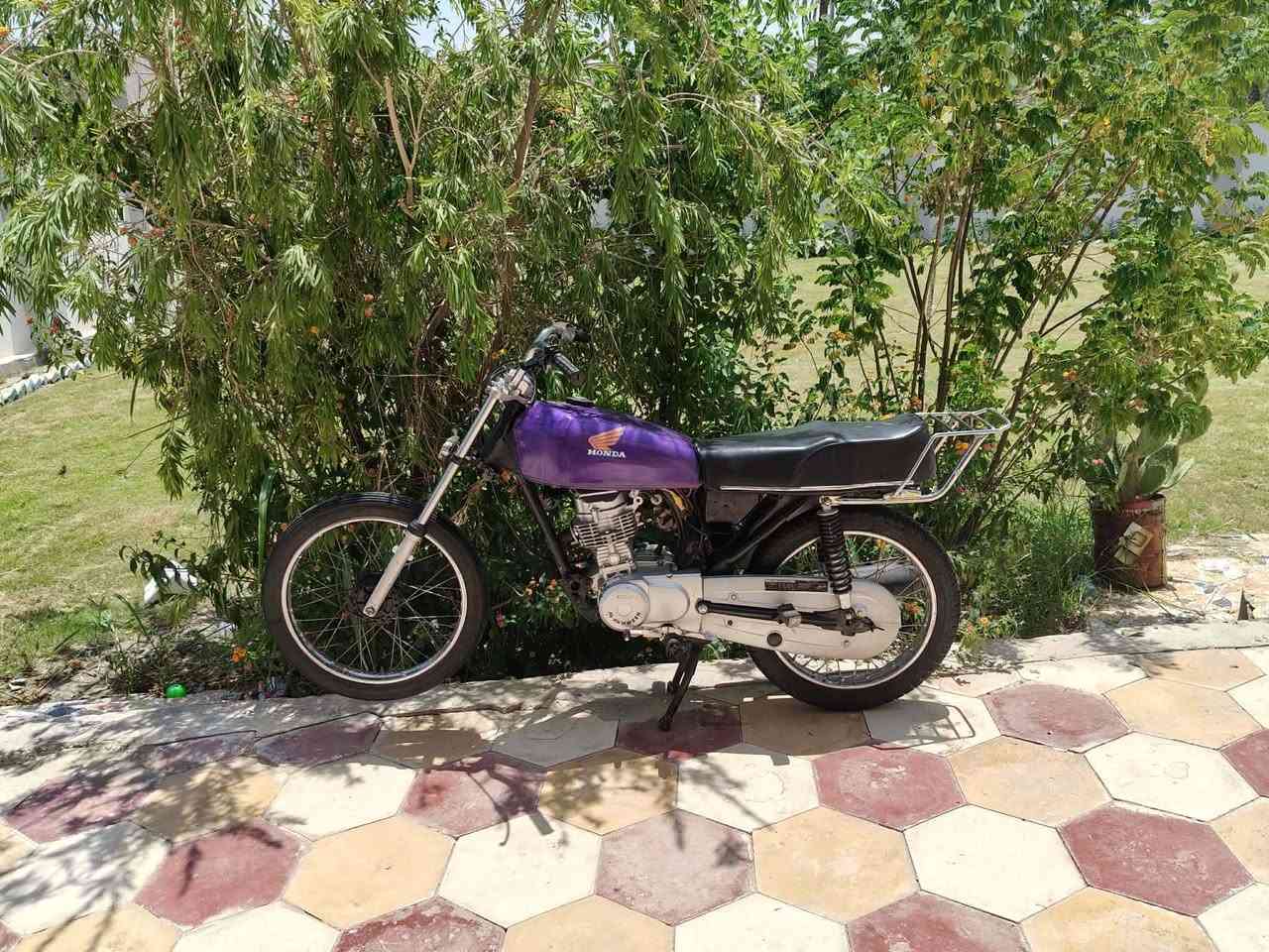 بيع مستعجل اربعه كير رابيدو زرنكي والثانيه هم اربعه كير سعر ٥٥٠ ثنينهن مابيع وحده شلع ***********
