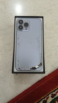 آيفون ١٣ برو ماكس • ٢٥٦ • ايكلود مقفول