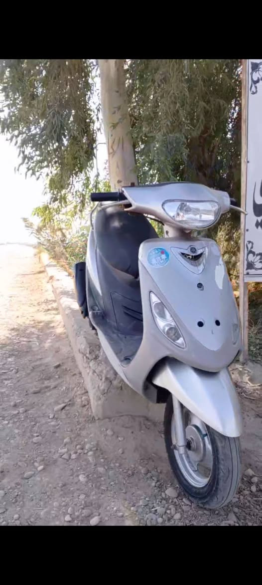 سلام عليكم دراجه ماكس منغولي للبيع دراجه ما مفتوحه على وضع شركه دراجه بلاديه شراي يدخل خاص او يتصل على رقم ***********
