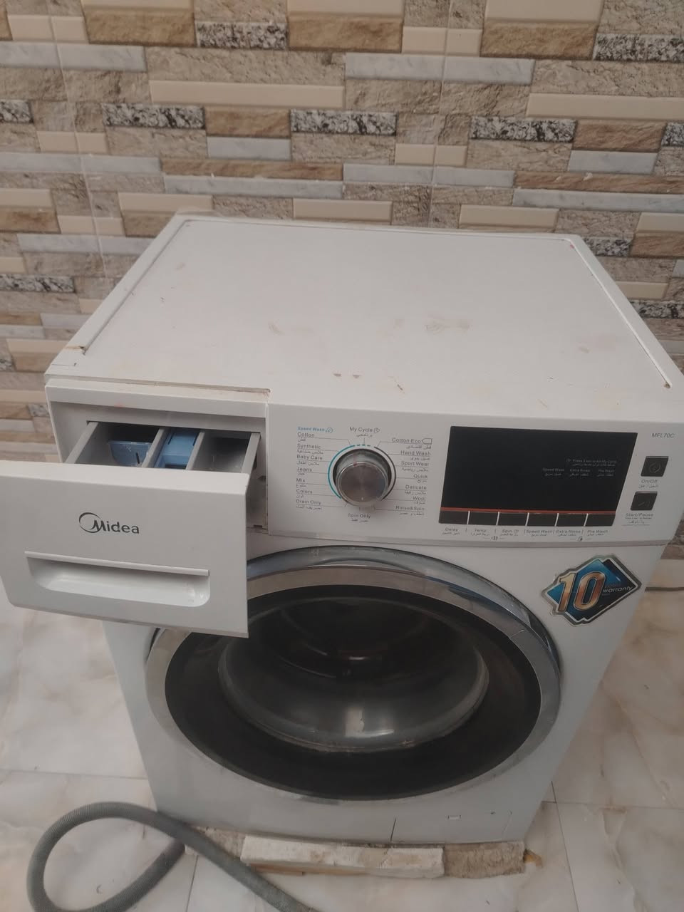 غساله اوتمانيك عدد الاستخدام 2مره ماركة Midea العالميه السعر 250
***********
