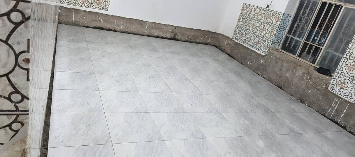 تطبيك سيراميك
شغل ضمان شرط التماسك 
العداله تكون عل ليزر ولكبان 
نضافة شغل جوينات 2ملم واحد علا واحد 
شغلنا داخل حديثه ونواحيها 
ويحي الله جميع
***********
واتساب📞
