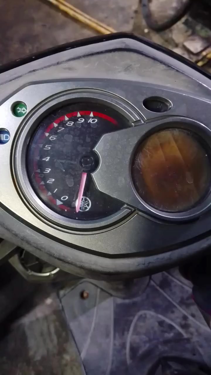 دراجه سكنز فحل مفتوح مره واحده فقط السعر 700وبيهه مجال مكاني حله نادر الثانيه متواجد واستاب وفيس فقط الرقم ***********
